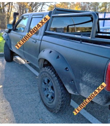 ALETINES DE RUEDA Nissan Navara D22